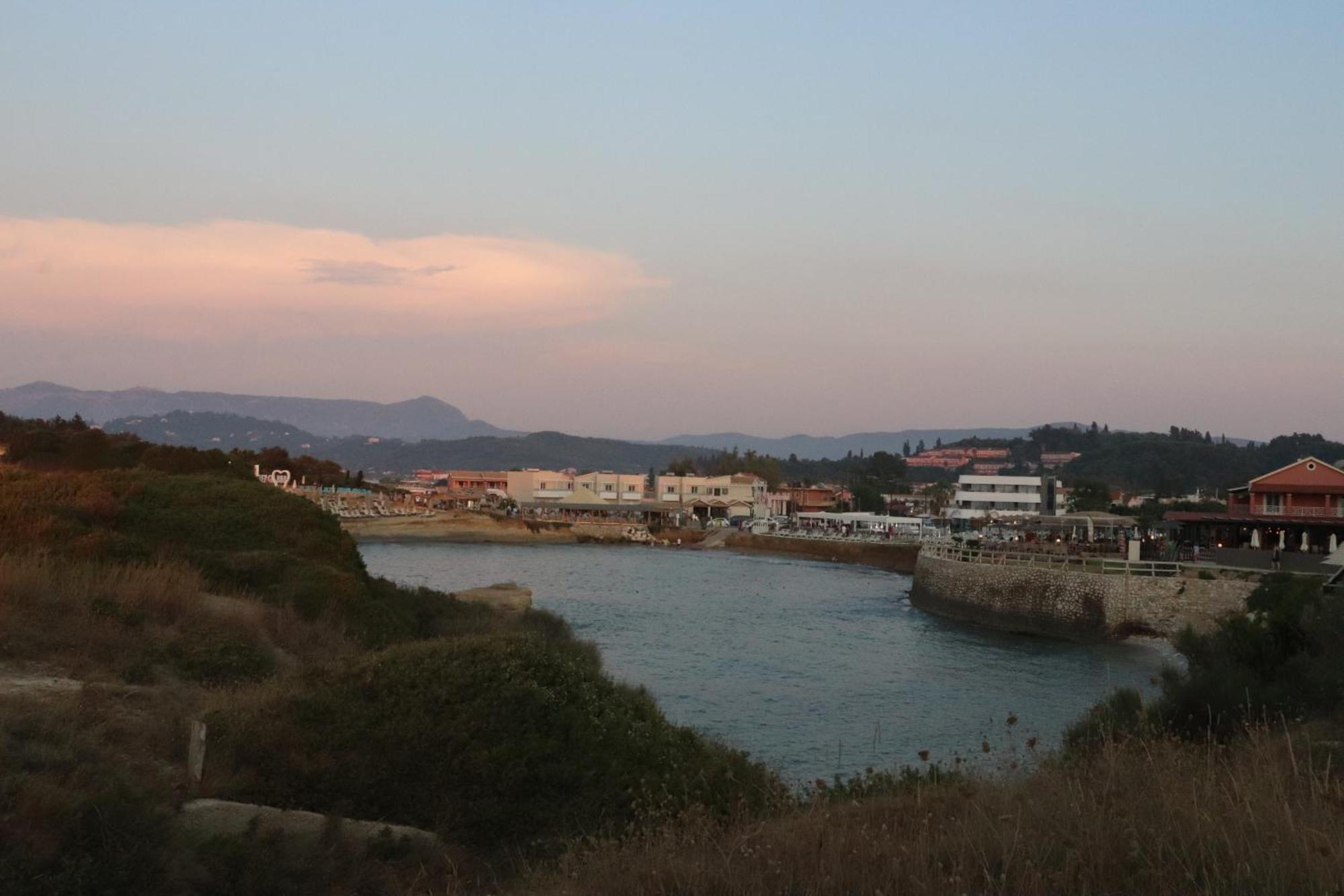 Beautiful Nearby Beach House With Garden, Private Pool And Large Yard Sidari  Luaran gambar