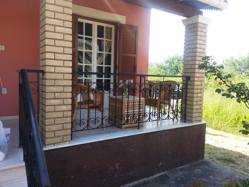 Beautiful Nearby Beach House With Garden, Private Pool And Large Yard Sidari  Bilik gambar